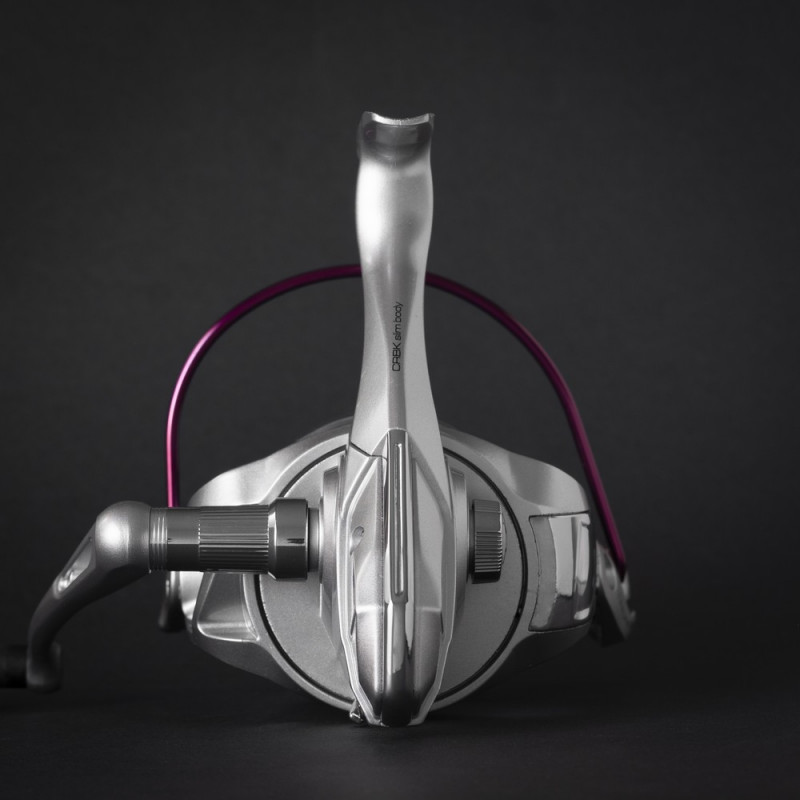 04_carrete_cinnetic_explorer_purple_7000_crbk_210155.jpg