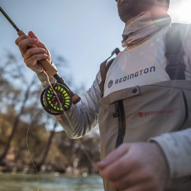 Modello Maglietta Uomo Redington Gray