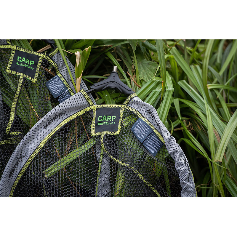 03_sacadera_matrix_carp_landing_net_rubberised_mesh.jpg