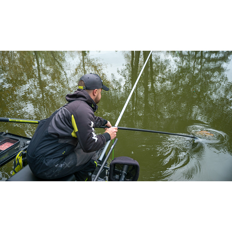 13_mango_sacadera_matrix_ethos_xr_power_4_5m_landing_net_handle.jpg